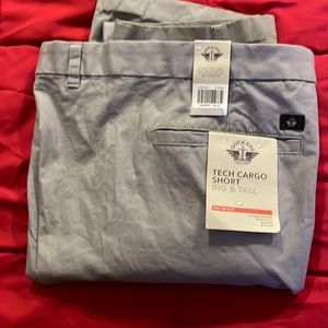 NWT Mens Gray Dockers shorts Tech Support Size 56 Never worn